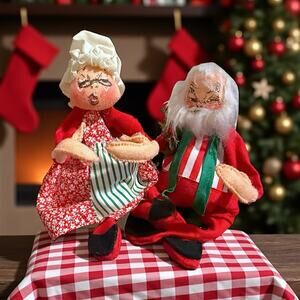 Lot of 2 VTG 7” Annalee Mobilitee Posable 1960’s SANTA & MRS CLAUS Christmas
